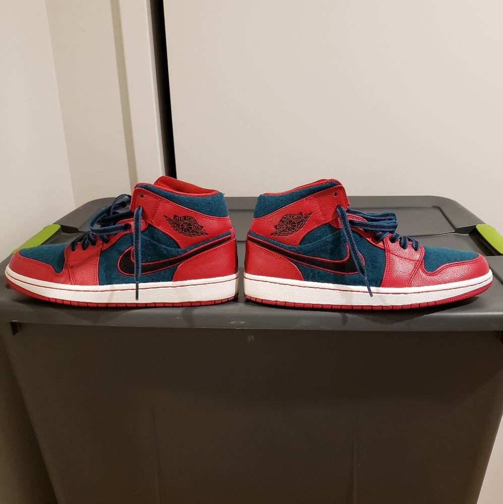 MEN JORDAN 1 MID (NO ORIGINAL BOX)